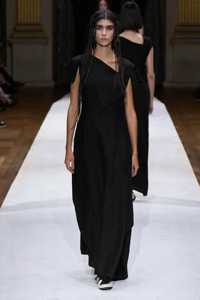 Look 43